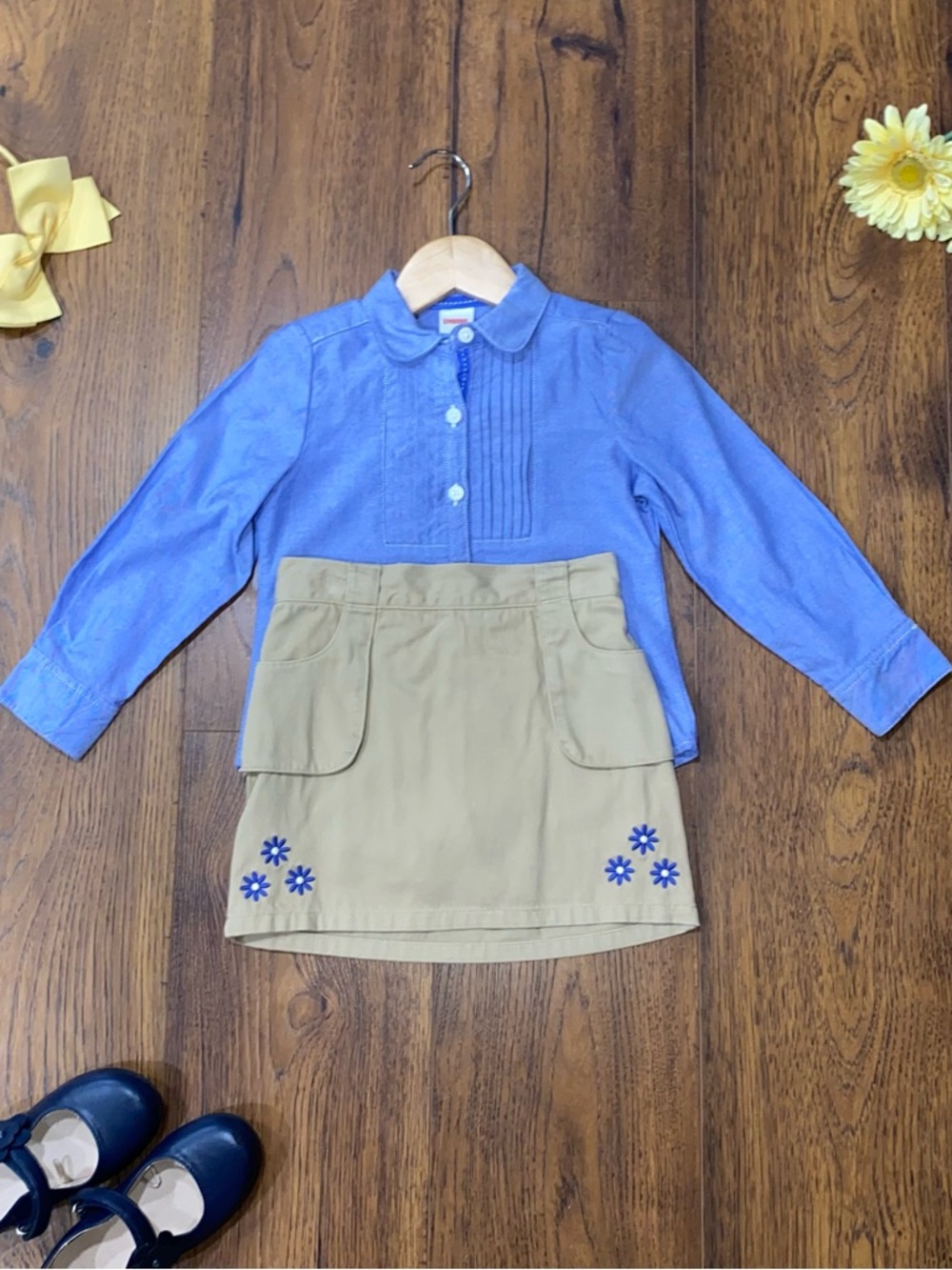 Gymboree Girls ‘Flower Showers’ 3-Piece Set Blouse, Skirt, Leggings Size 4 - Picture 6 of 14